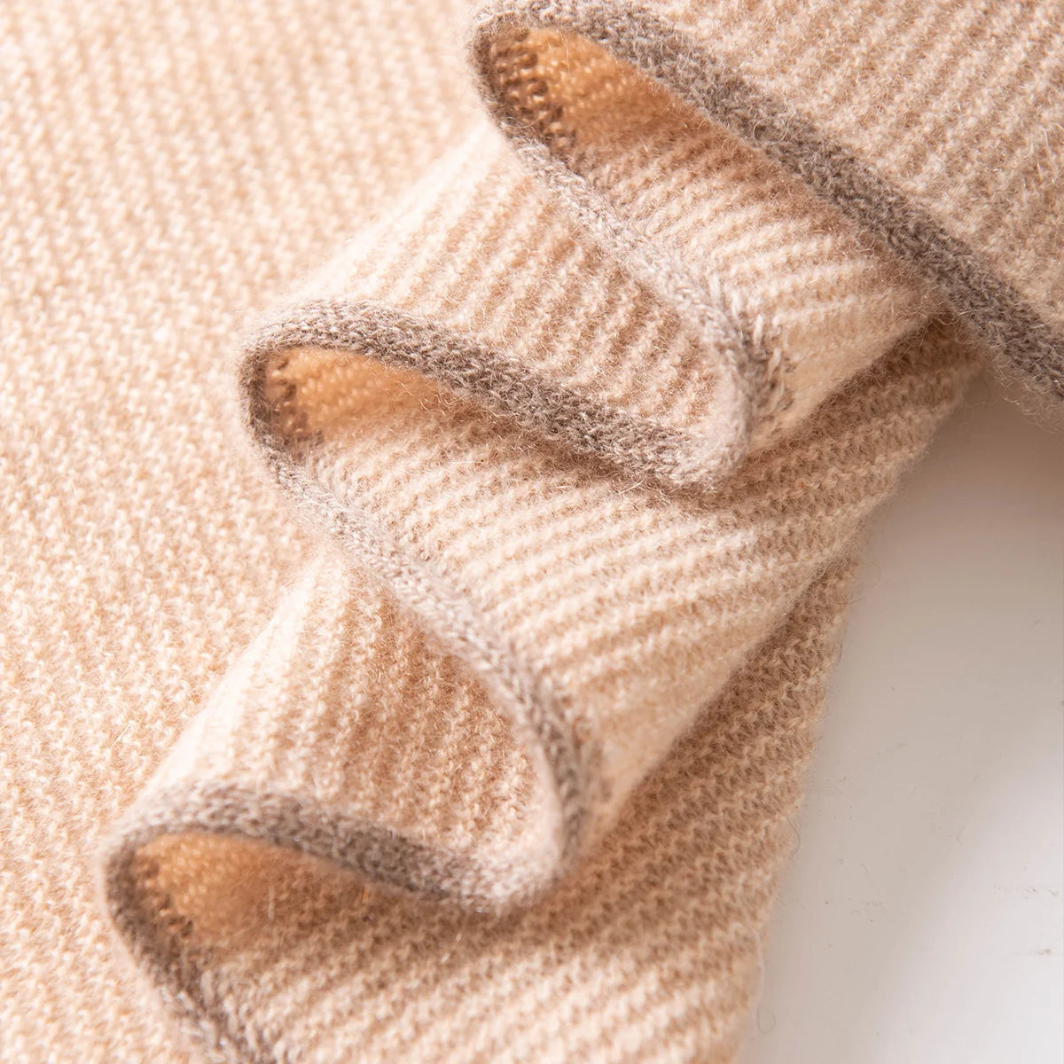 Pointed Knit Cashmere Shawl