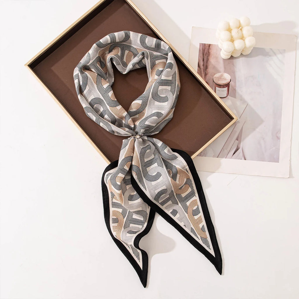 Retro Geometric Wool Scarf