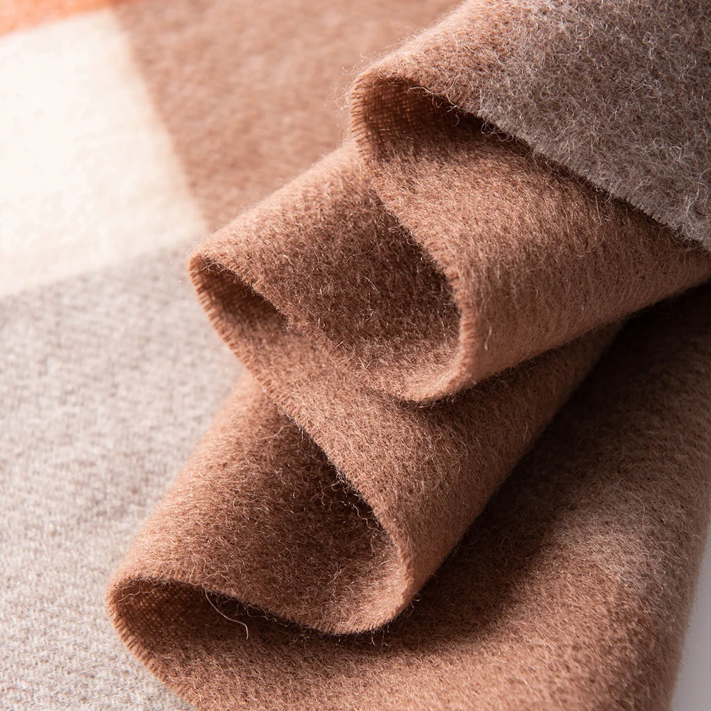 Broadband Check Wool Scarf