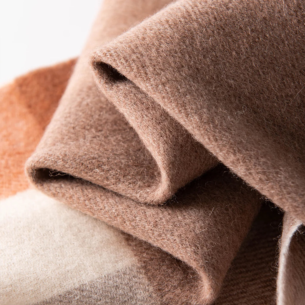 Broadband Check Wool Scarf